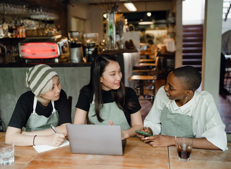 Why Post-Pandemic Workers Are Pushing Back on Dress Codes — And How Smart Managers Are Responding