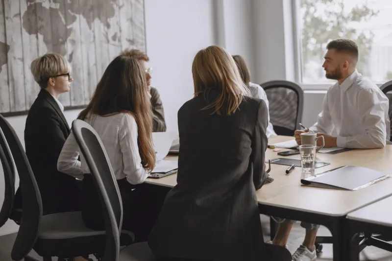 When the Dress Code Becomes a Flashpoint: Navigating Employee Pushback on Uniform Standards